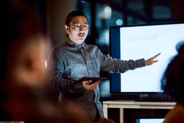 高校体育教师培训的最新发展趋势(图1)